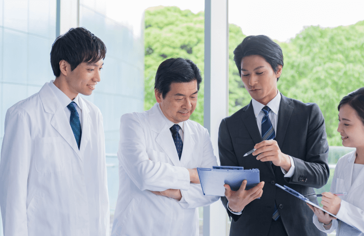 REASON02 70,000人の医師、19,000件の医療機関のネットワーク